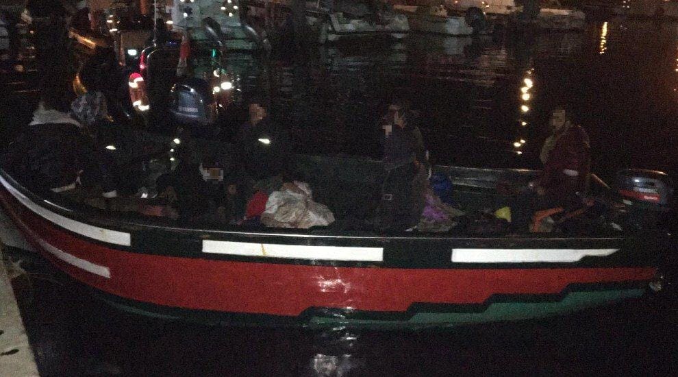 Marroquinos ilegais desembarcam em Olhão