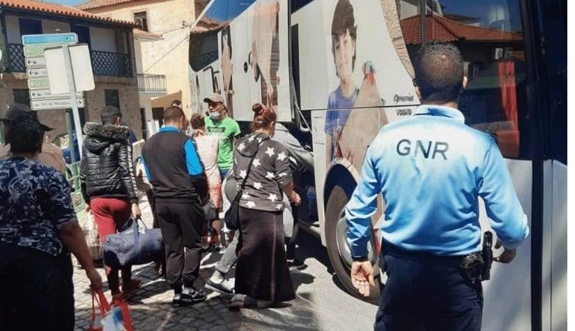 Continua a odisseia dos romenos