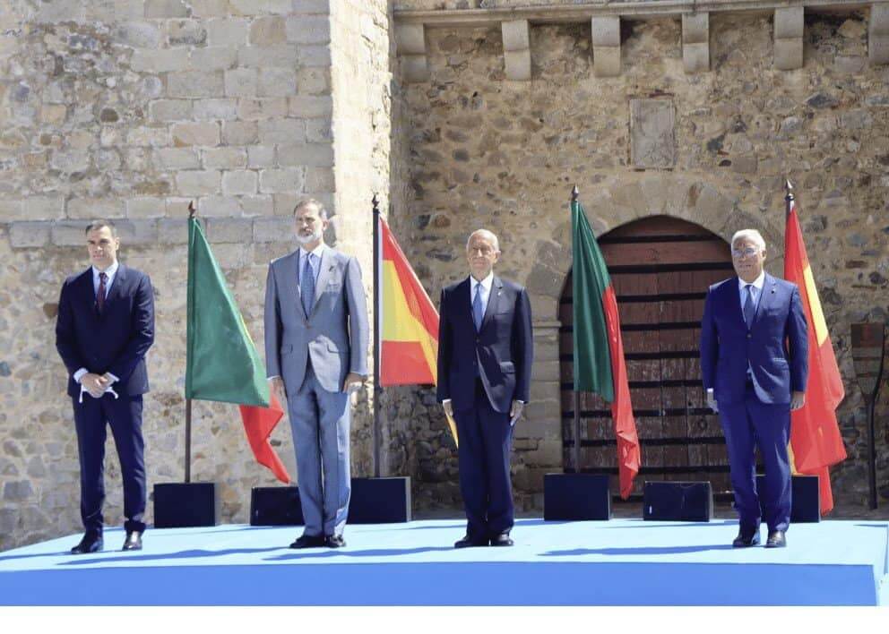 Rei de Espanha e presidente de Portugal em Elvas na abertura de fronteiras
