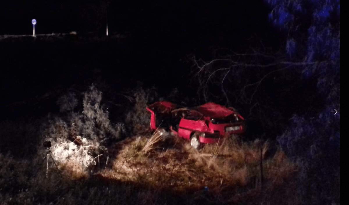 Chuva e capotamento na EN 122 perto do Álamo