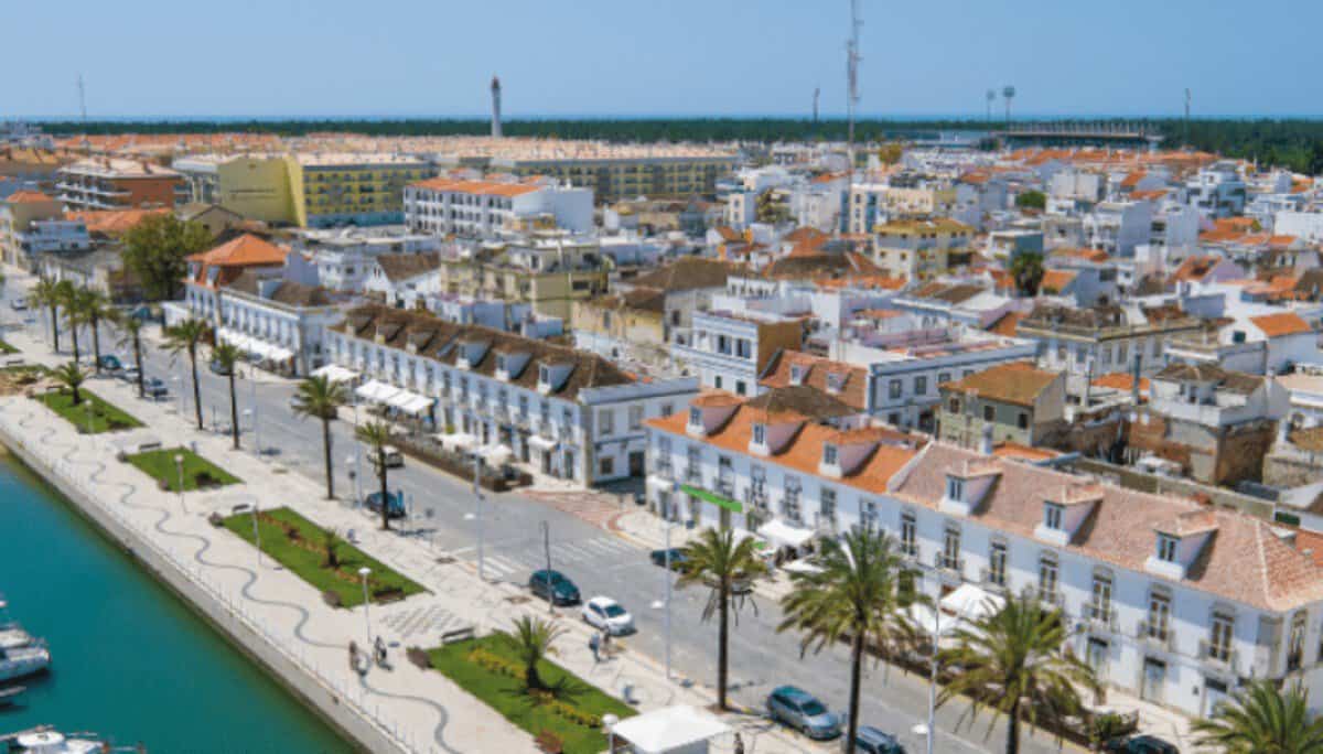 Agência bancária encerrada por Covid-19 reabre amanhã em VRSA