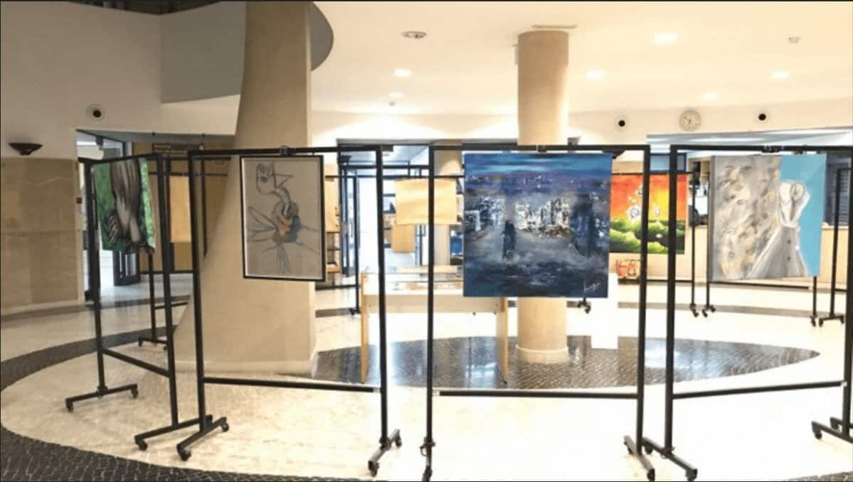 Exposição pela paz Mundial na biblioteca da UALG