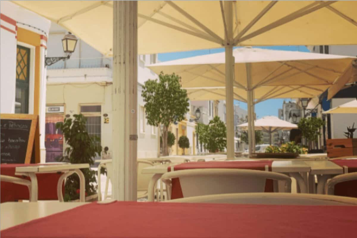 Restaurantes com esplanadas abertas a 5 de Abril