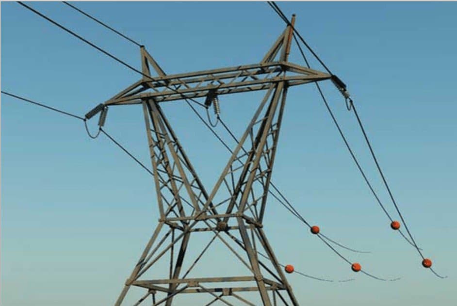 As bolas laranja nos cabos de alta tensão