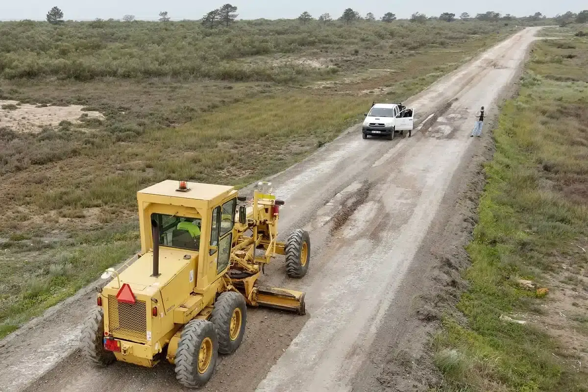 Acesso à Praia de Santo António em obras