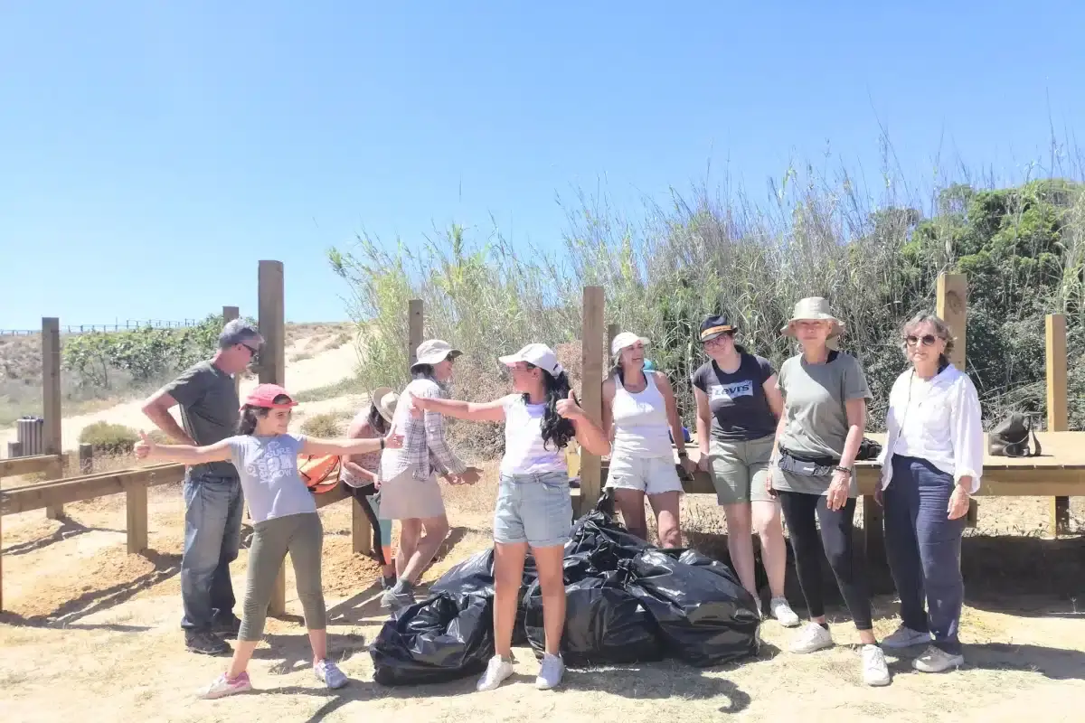 Almargem limpou a Lagoa dos Salgados