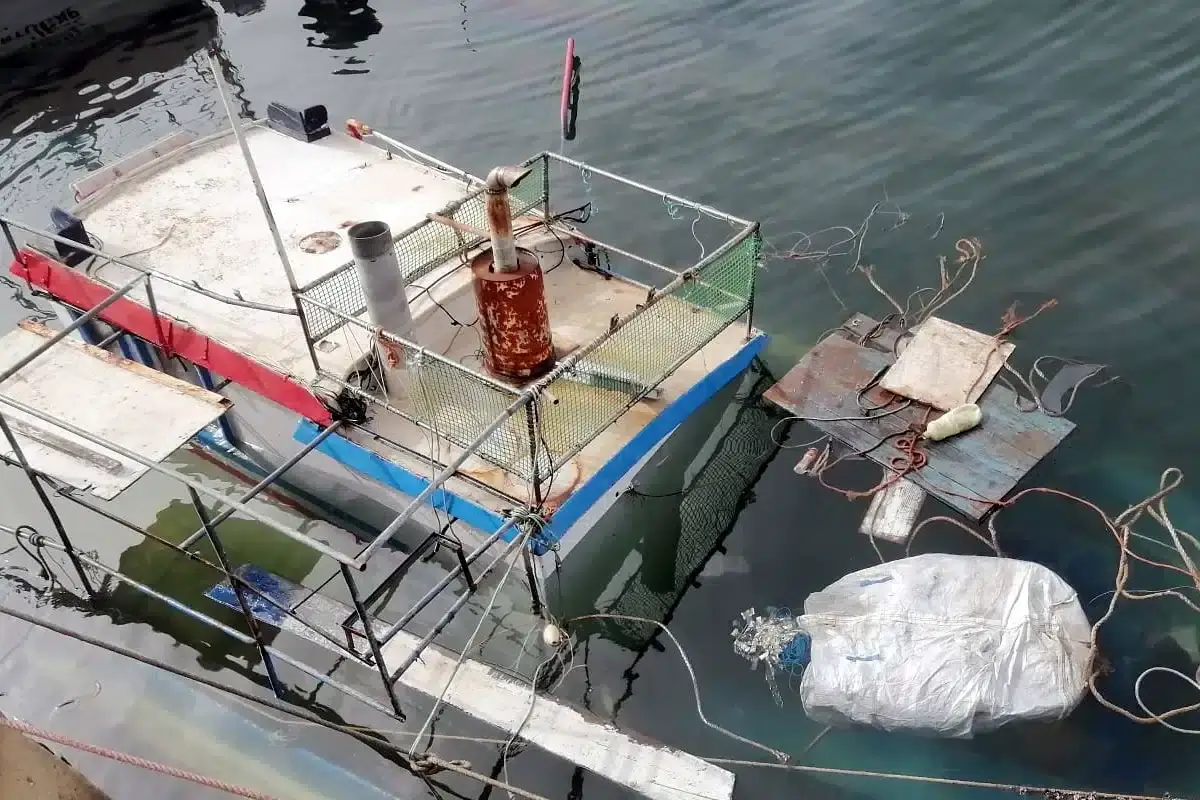 Acidente insólito com barco de pesca