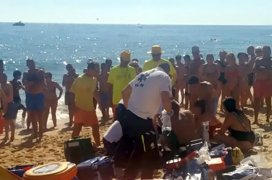 Idoso morre na praia de Quarteira
