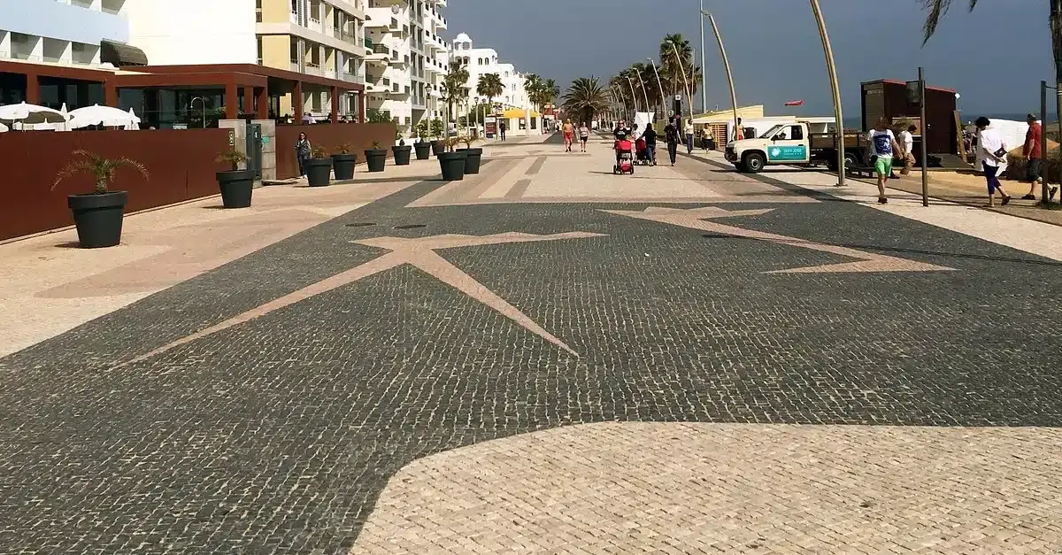 Luís Montenegro na Festa do Pontal em Quarteira