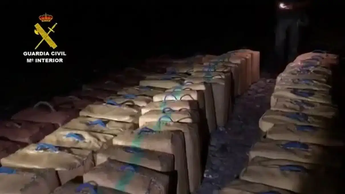 Cai em Espanha rede de tráfico de haxixe