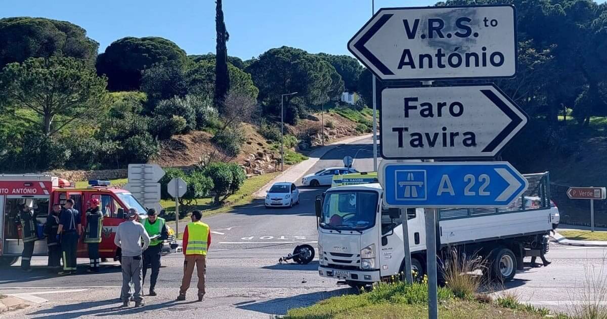 Mais um acidente no cruzamento da Praia Verde