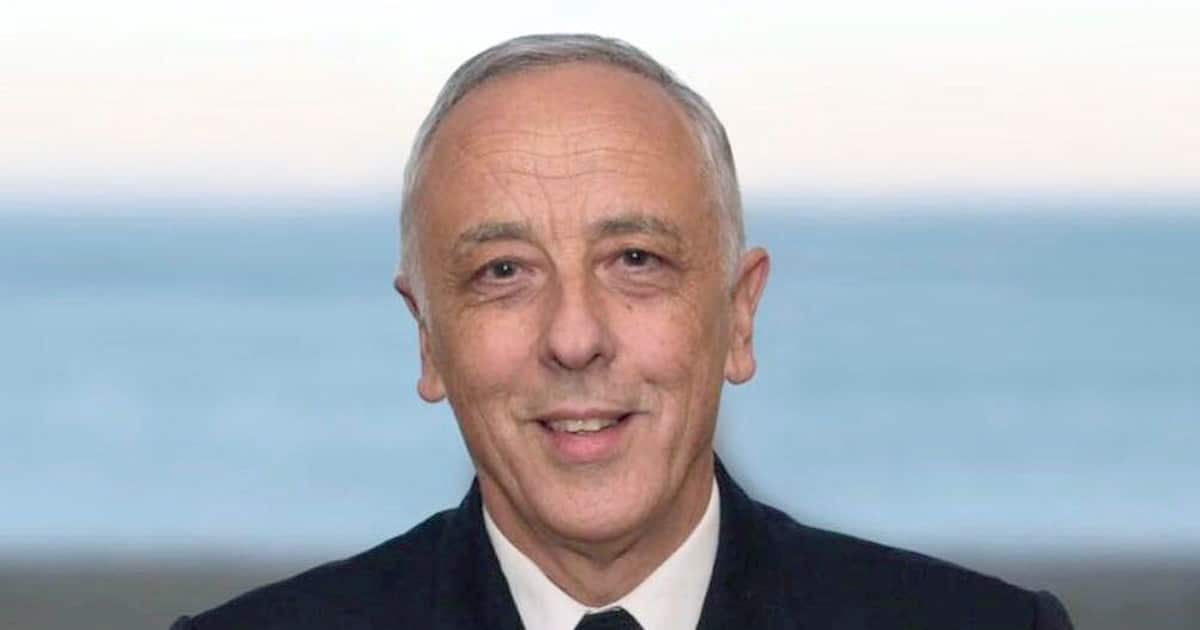 Almirante António Silva Ribeiro