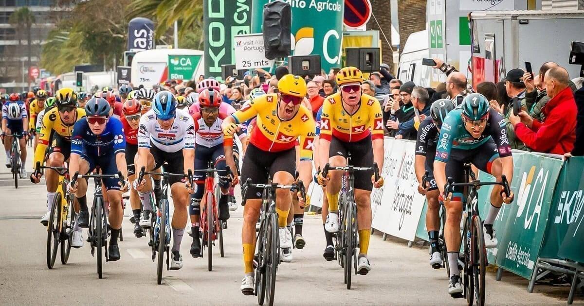 Alexander Kristoff de amarelo na Volta ao Algarve