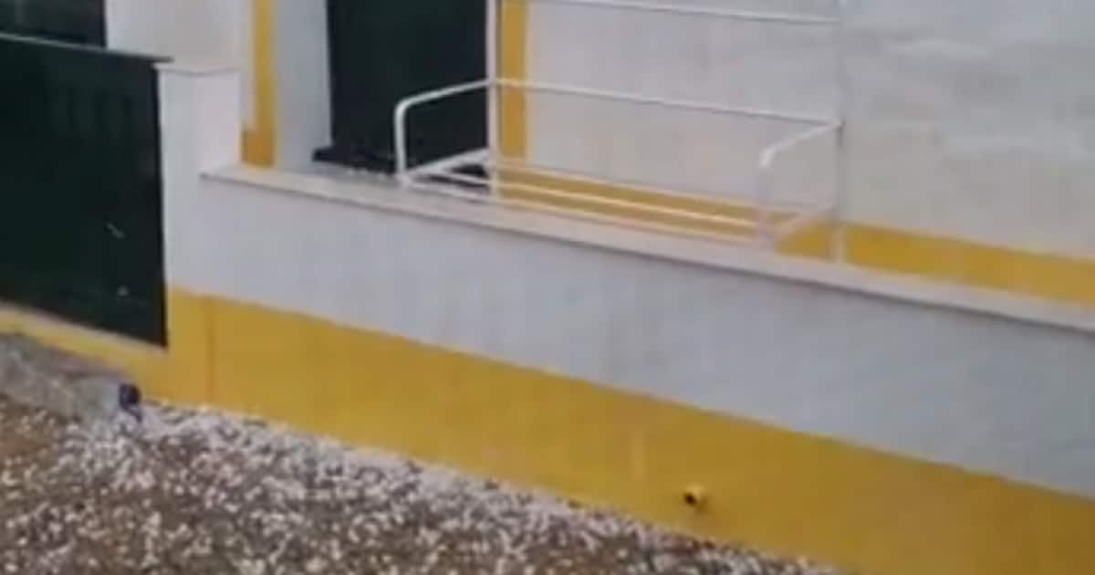Chuva na Serra Algarvia com granizo