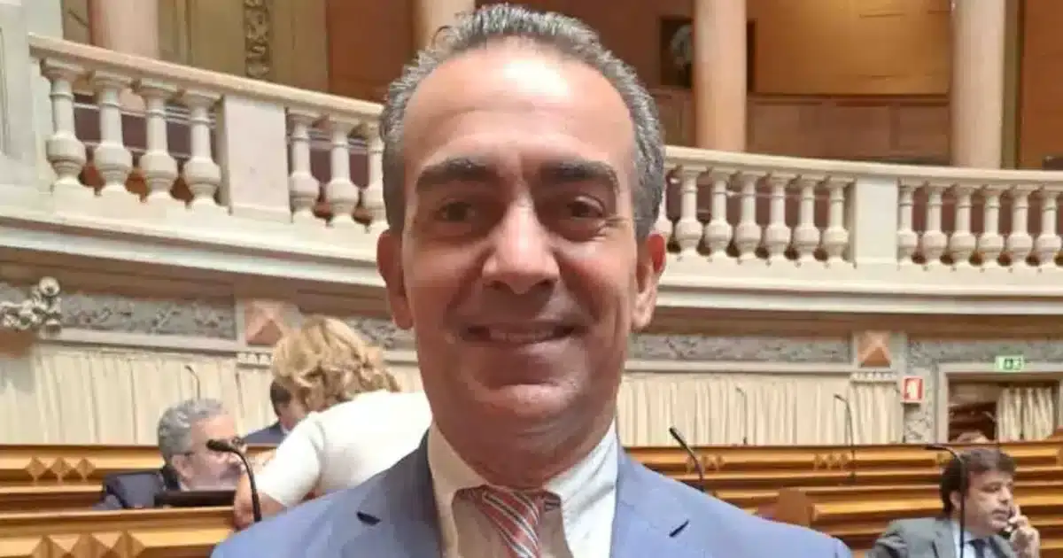 Dinis Faísca substitui Luís Gomes no Parlamento