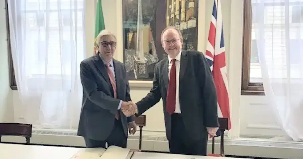 Acordo sobre cartas de condução entre Portugal e o Reino Unido