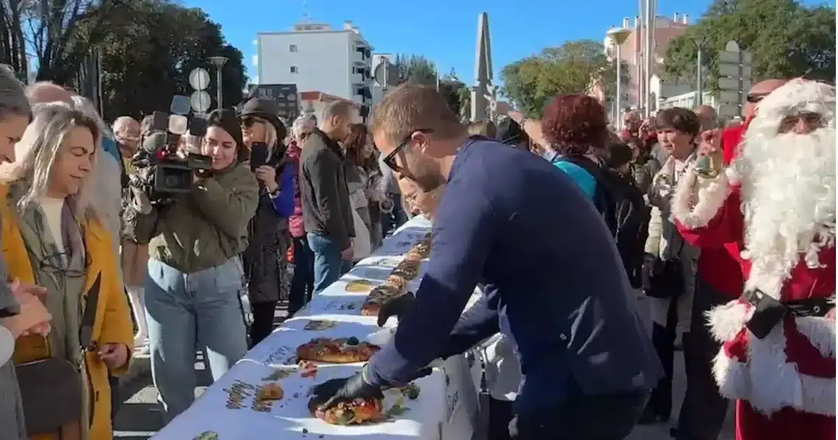 Bolo rei gigante em Vila Real de Santo António