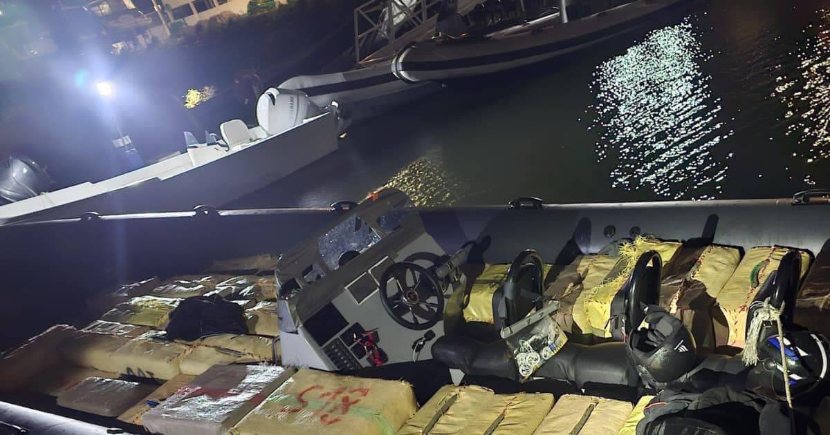 Três t???????????????????????????????? ???????? ???????????????????????? ???????? ???????????? ????????????????????????????????