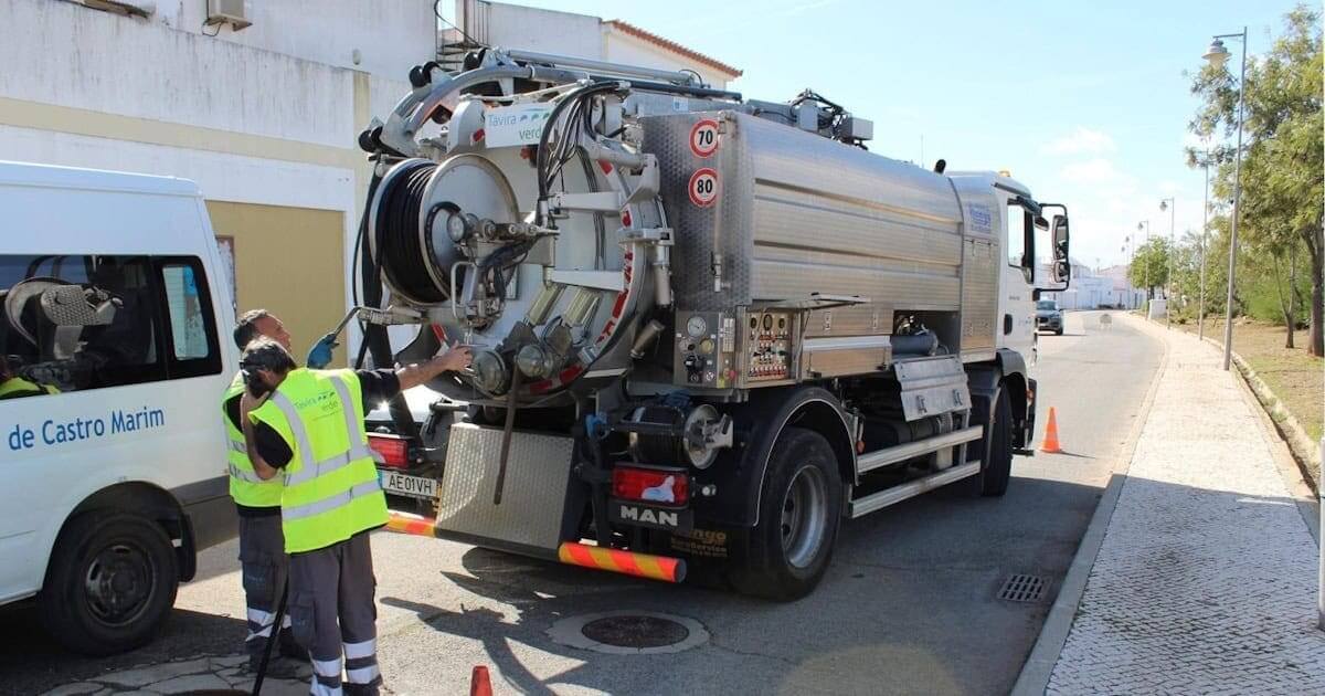 Castro Marim trata coletores de esgotos