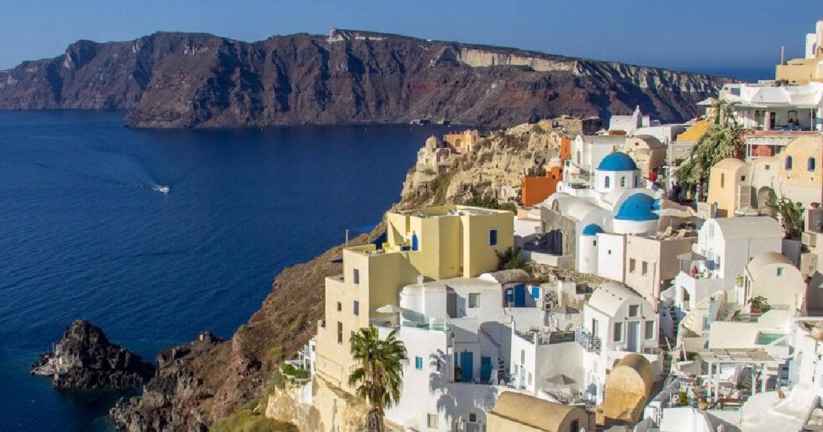 Não incomodem os turistas pediram em Santorini