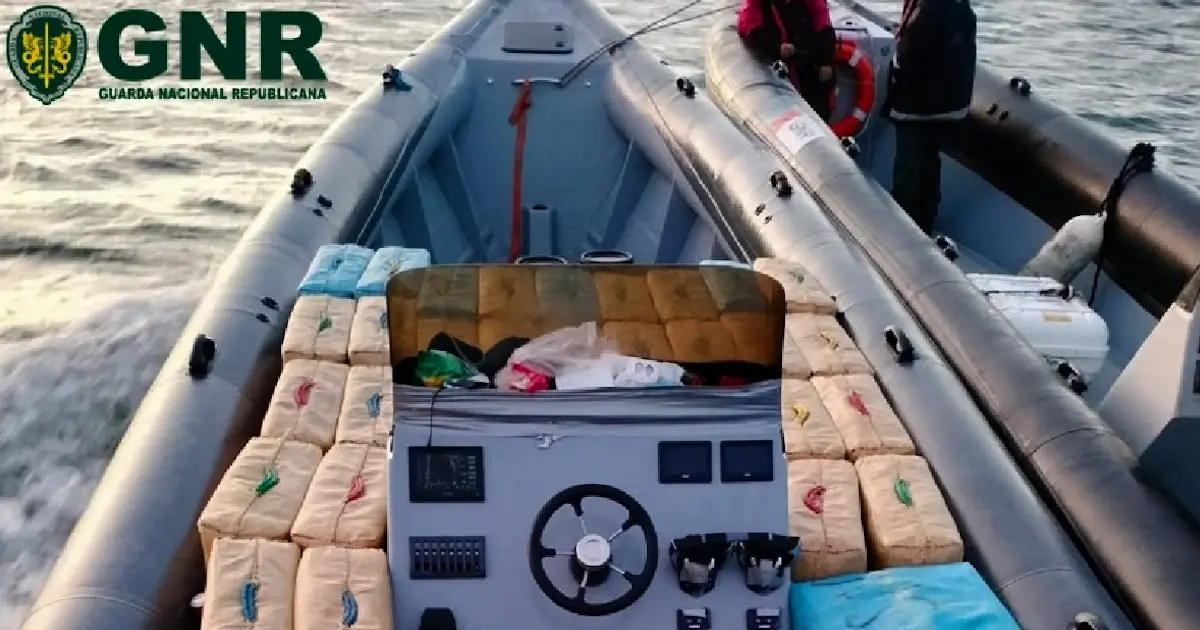 Lancha apreendida no Guadiana