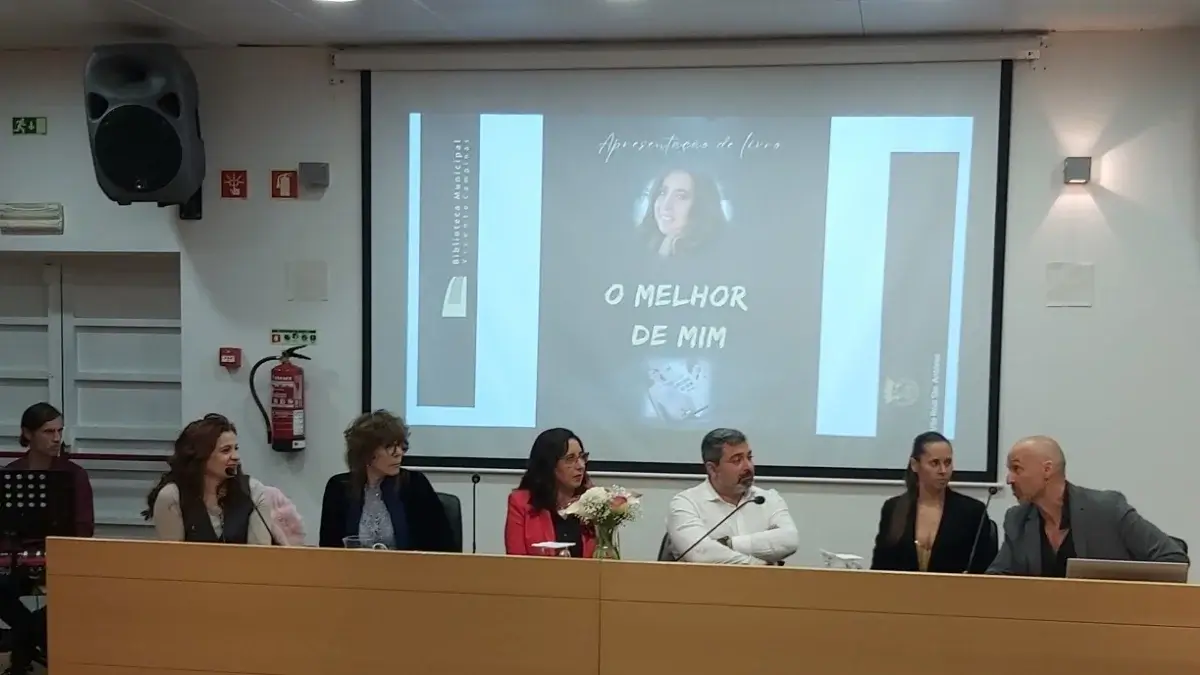 Célia Segura com «O melhor de mim» em Vila Real  Santo António