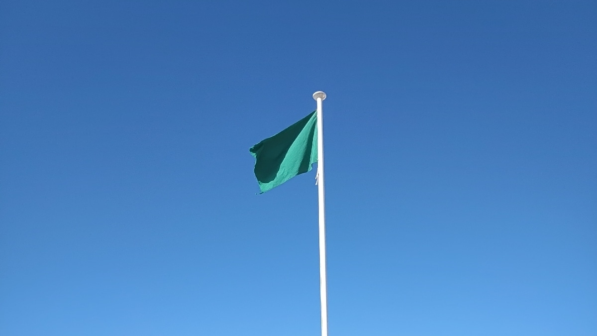 Bandeira verde nas praias de Castro Marim