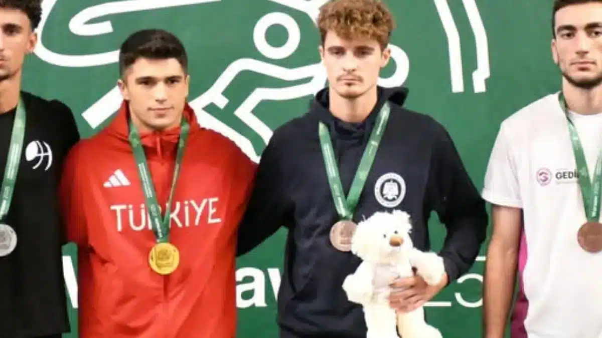 Ualg - Estudantes - Combate