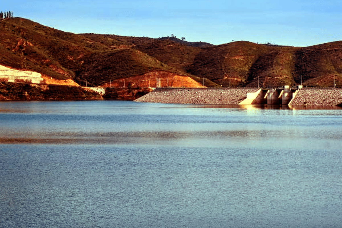 Descargas Controladas no Algarve: Barragens do Funcho e Beliche Aliviam Pressão Hídrica Após Cheias