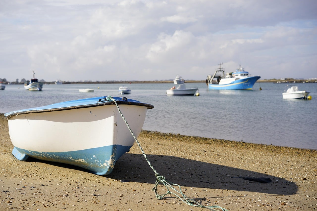 isla cristina, nature, boat, coast, huelva, beach, sand, sea, shore, fishing boat, andalusia, spain-6597351.jpg